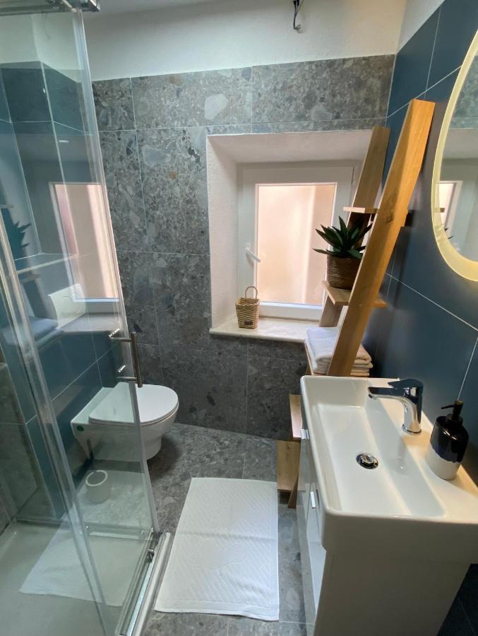 House Malena - Rooms Vis Zewnętrze zdjęcie