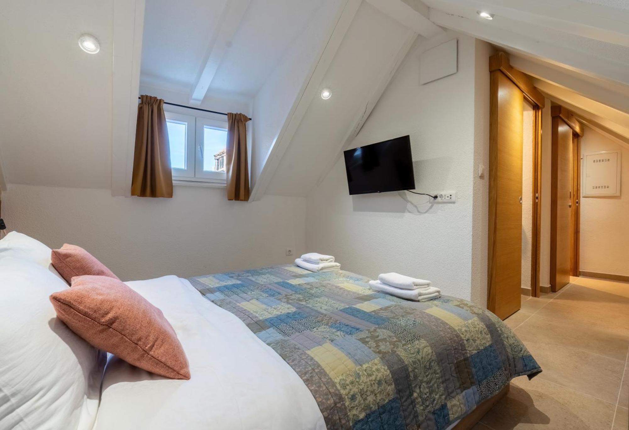 House Malena - Rooms Vis Zewnętrze zdjęcie